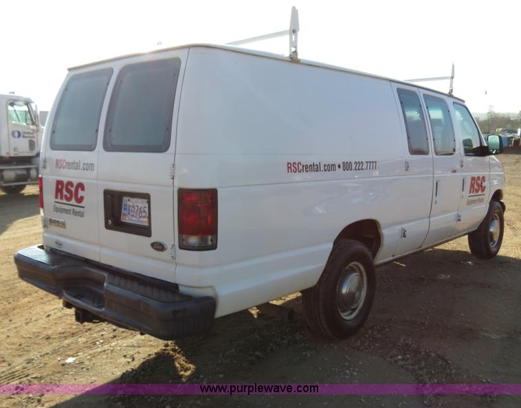 image for item B4535 2006 Ford Econoline E350 Super Duty cargo van