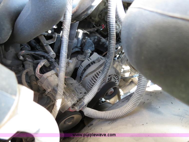 image for item B4535 2006 Ford Econoline E350 Super Duty cargo van