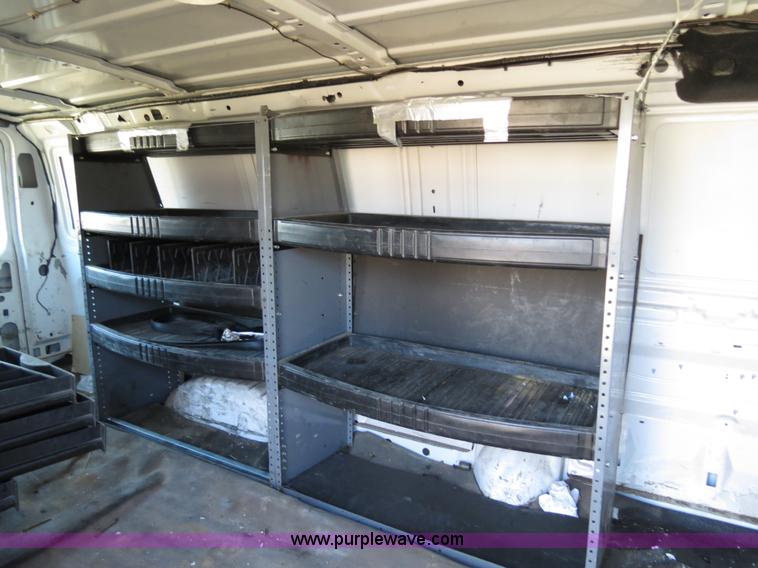 image for item B4535 2006 Ford Econoline E350 Super Duty cargo van