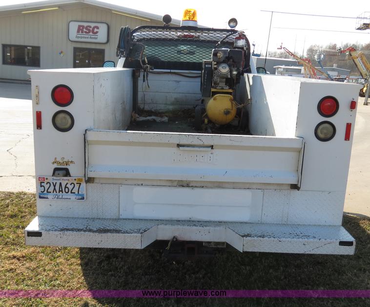 image for item B4536 2005 Ford F350 service truck