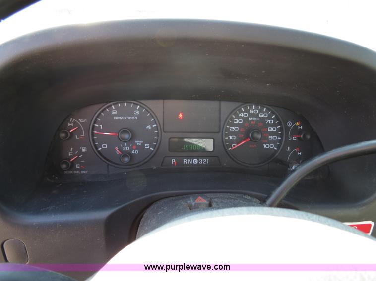 image for item B4536 2005 Ford F350 service truck