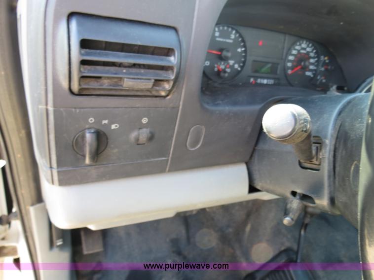 image for item B4536 2005 Ford F350 service truck