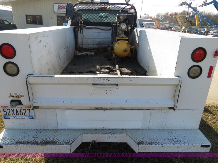 image for item B4536 2005 Ford F350 service truck