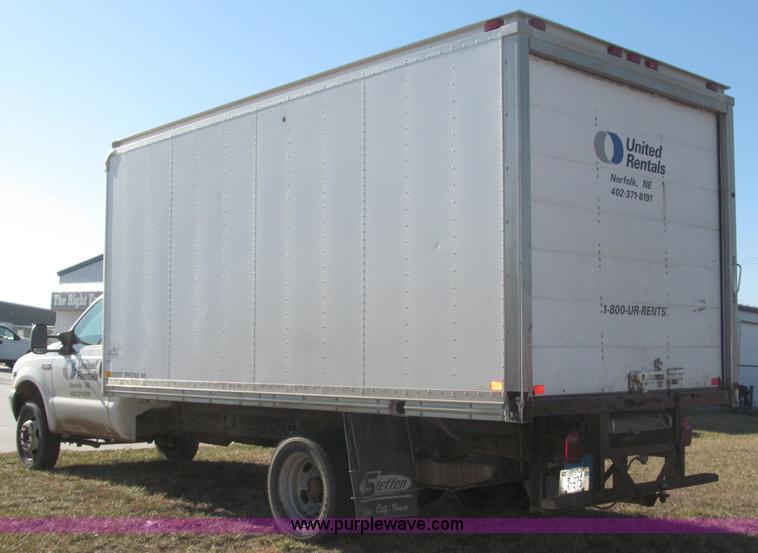 image for item B5284 2002 Ford F550 XL Super Duty box truck