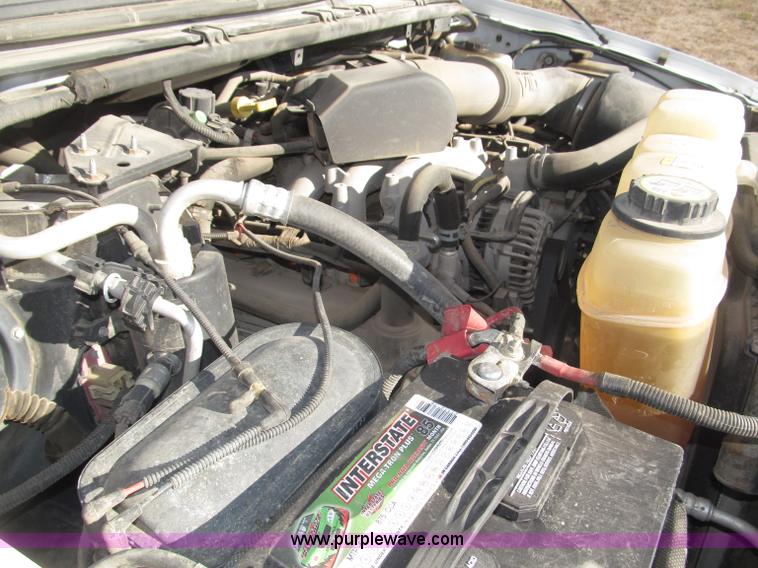 image for item B5284 2002 Ford F550 XL Super Duty box truck