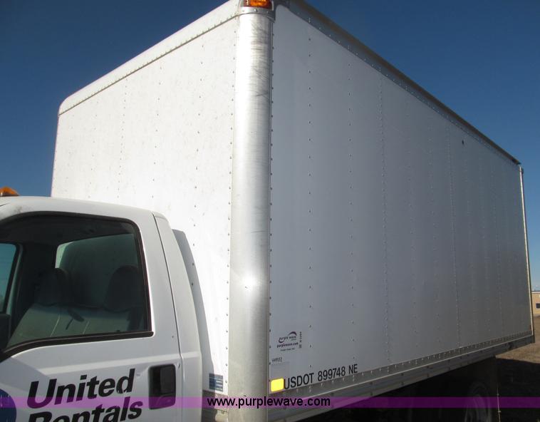 image for item B5284 2002 Ford F550 XL Super Duty box truck