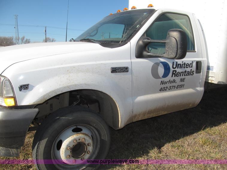 image for item B5284 2002 Ford F550 XL Super Duty box truck