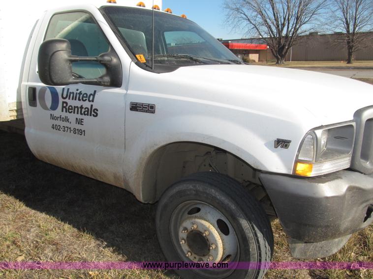 image for item B5284 2002 Ford F550 XL Super Duty box truck