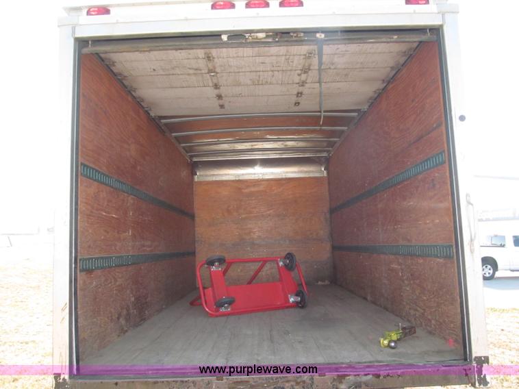 image for item B5284 2002 Ford F550 XL Super Duty box truck