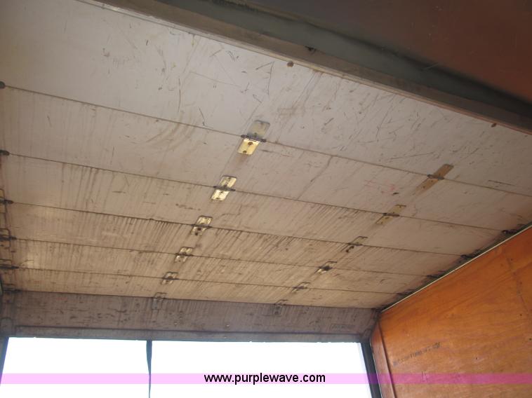 image for item B5284 2002 Ford F550 XL Super Duty box truck