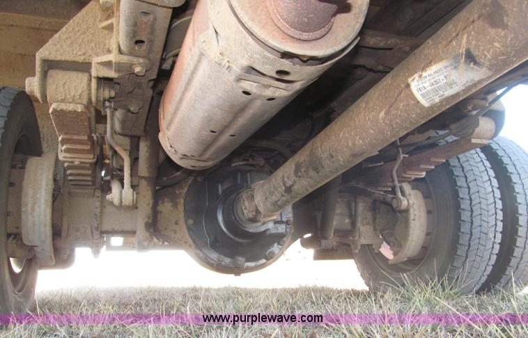 image for item B5284 2002 Ford F550 XL Super Duty box truck