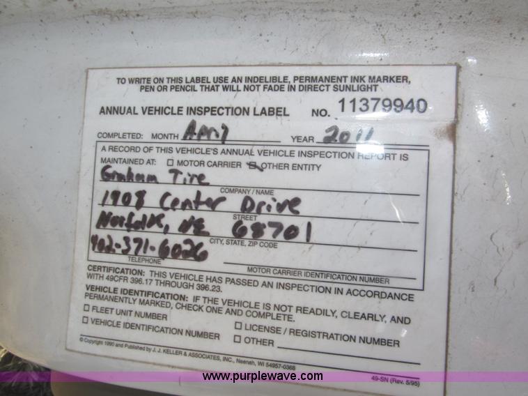 image for item B5284 2002 Ford F550 XL Super Duty box truck