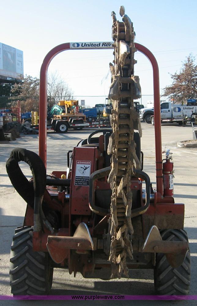image for item B6410 2004 Ditch Witch RT40 trencher