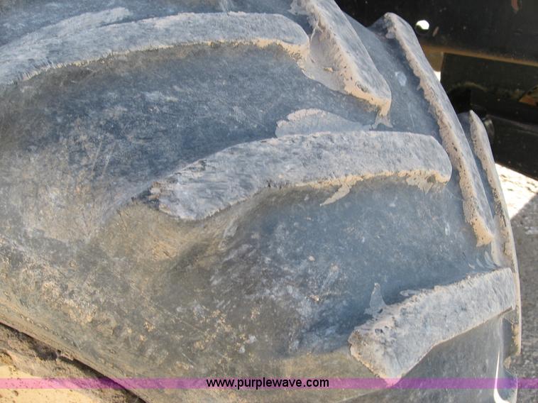 image for item B6410 2004 Ditch Witch RT40 trencher