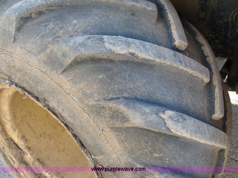 image for item B6410 2004 Ditch Witch RT40 trencher