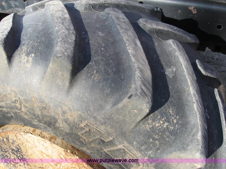 image for item B6410 2004 Ditch Witch RT40 trencher