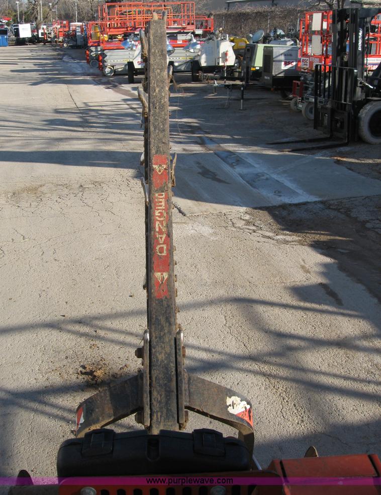 image for item B6410 2004 Ditch Witch RT40 trencher
