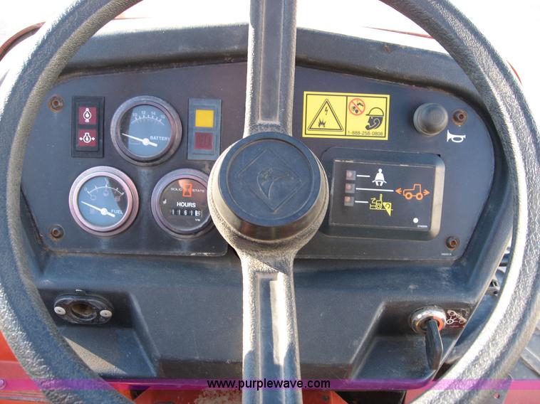 image for item B6410 2004 Ditch Witch RT40 trencher