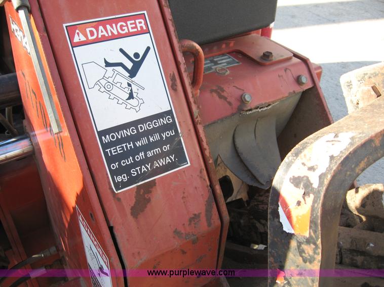 image for item B6410 2004 Ditch Witch RT40 trencher