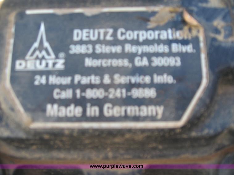 image for item B6410 2004 Ditch Witch RT40 trencher