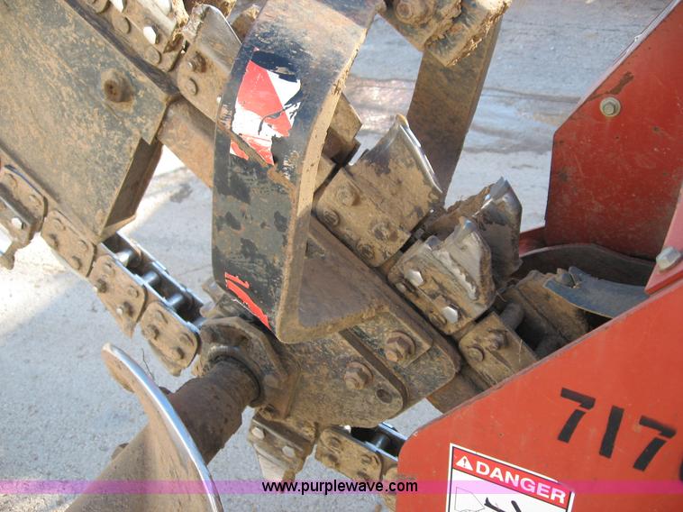 image for item B6410 2004 Ditch Witch RT40 trencher