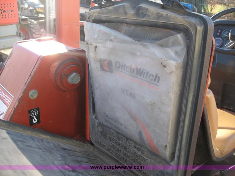 image for item B6410 2004 Ditch Witch RT40 trencher