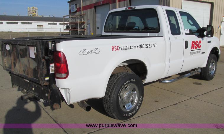 image for item D7019 2007 Ford F250 XLT Super Duty SuperCab pickup truck