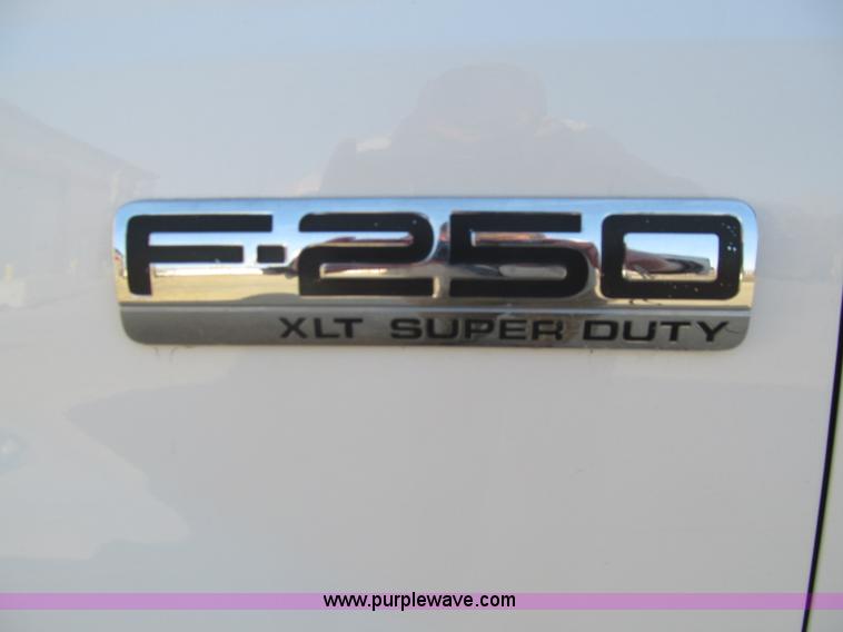 image for item D7019 2007 Ford F250 XLT Super Duty SuperCab pickup truck