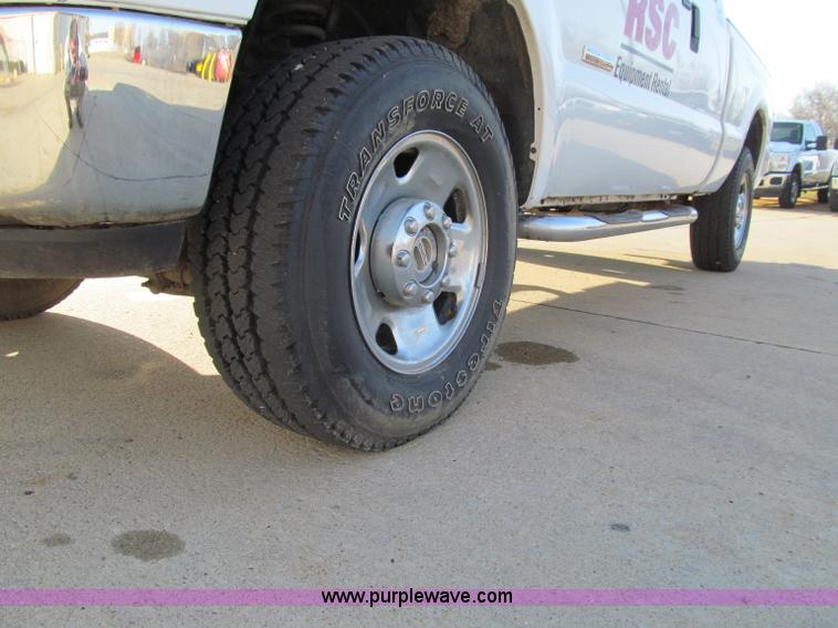 image for item D7019 2007 Ford F250 XLT Super Duty SuperCab pickup truck