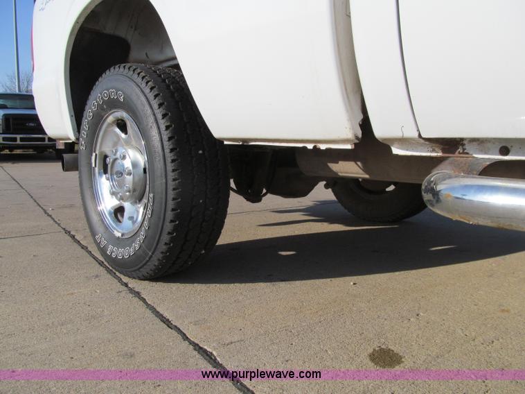 image for item D7019 2007 Ford F250 XLT Super Duty SuperCab pickup truck