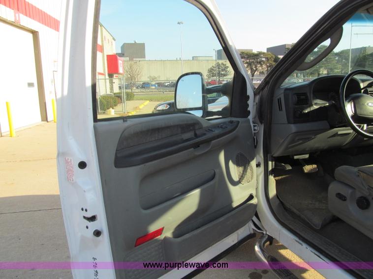 image for item D7019 2007 Ford F250 XLT Super Duty SuperCab pickup truck