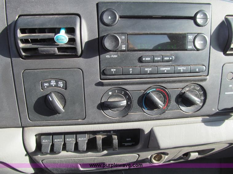 image for item D7019 2007 Ford F250 XLT Super Duty SuperCab pickup truck