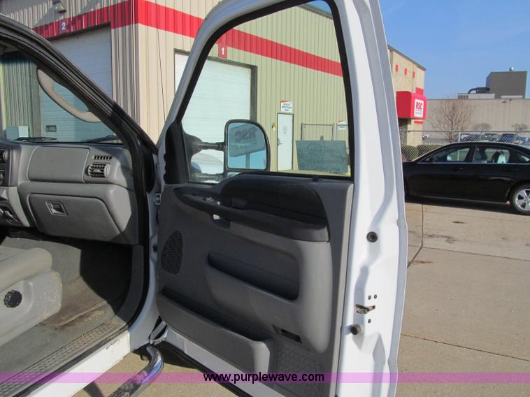 image for item D7019 2007 Ford F250 XLT Super Duty SuperCab pickup truck