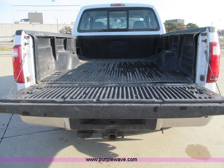 image for item D7020 2008 Ford F250 XLT Super Duty SuperCab pickup trucks