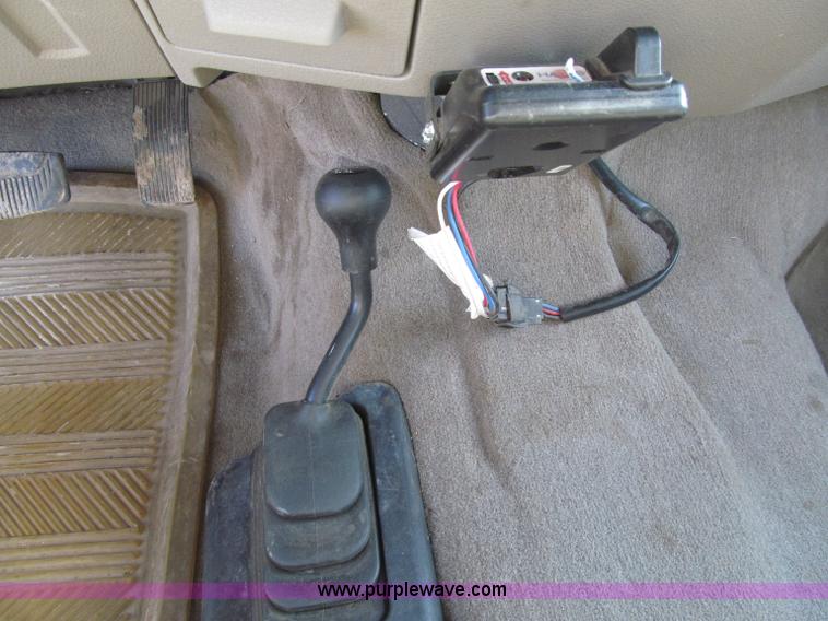 image for item D7020 2008 Ford F250 XLT Super Duty SuperCab pickup trucks