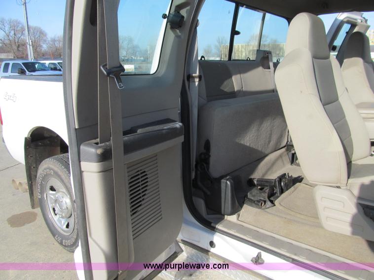 image for item D7020 2008 Ford F250 XLT Super Duty SuperCab pickup trucks
