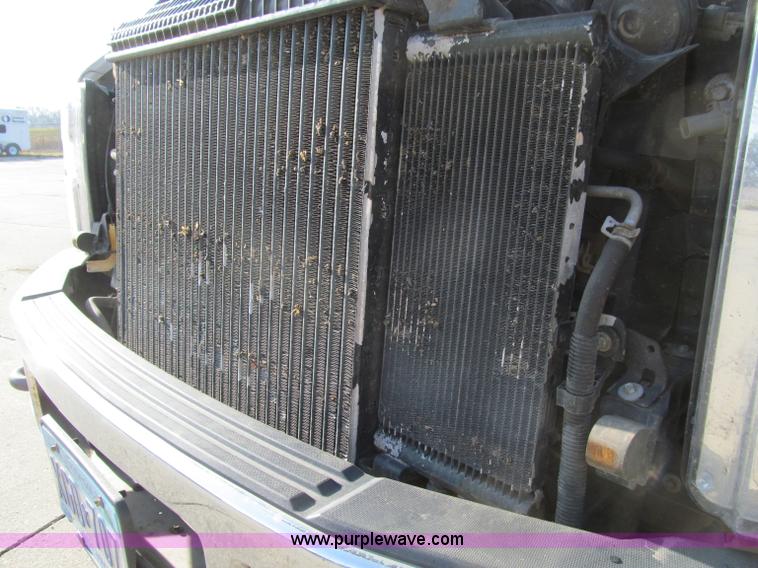 image for item D7020 2008 Ford F250 XLT Super Duty SuperCab pickup trucks