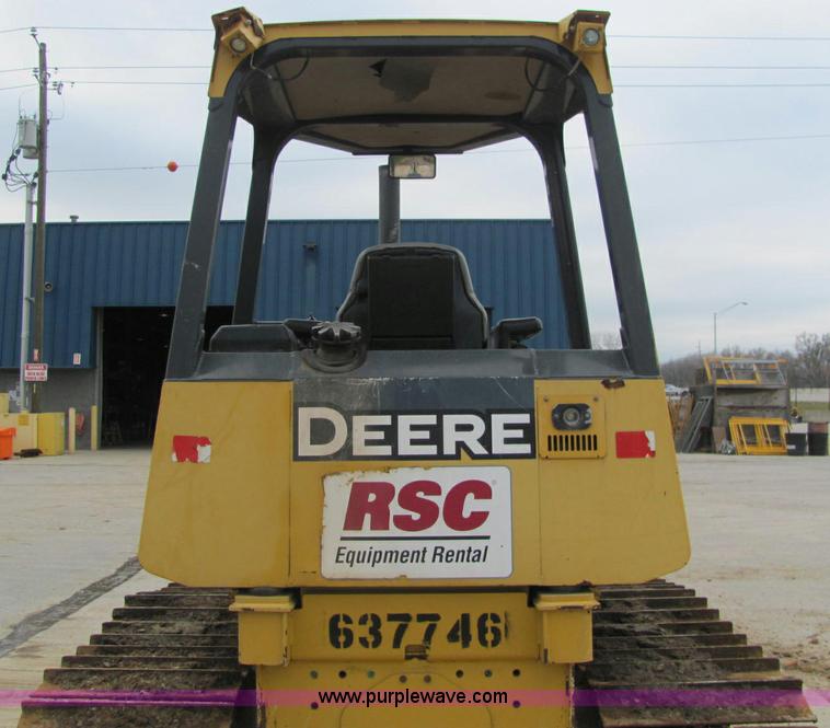 image for item E2525 2006 John Deere 450J LGP dozer