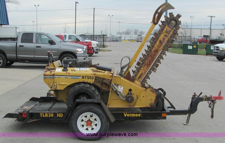 image for item E2526 2005 Vermeer RT200 walk behind trencher