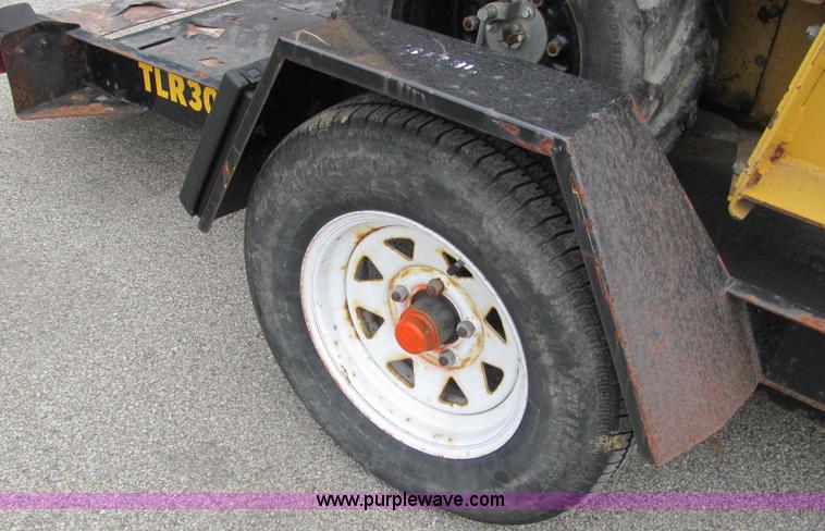 image for item E2526 2005 Vermeer RT200 walk behind trencher