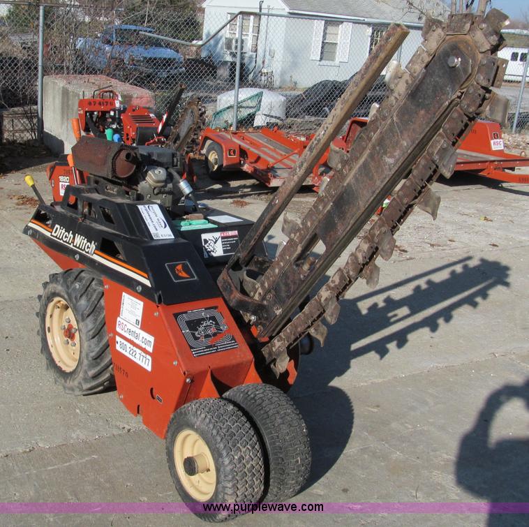 image for item E5726 2007 Ditch Witch 1820H walk behind trencher