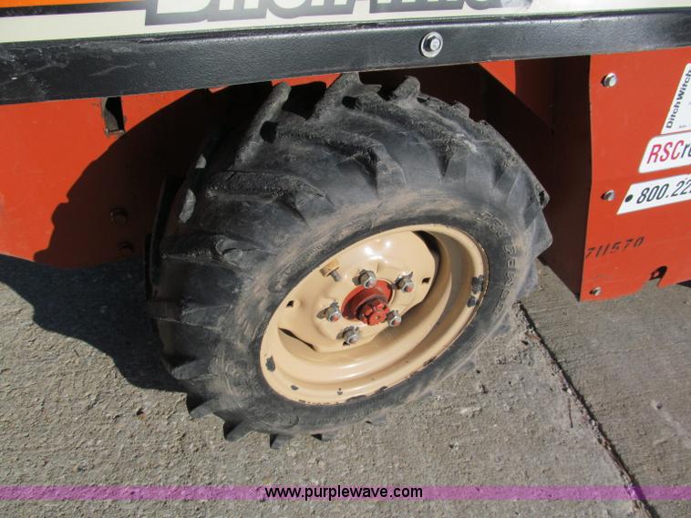 image for item E5726 2007 Ditch Witch 1820H walk behind trencher