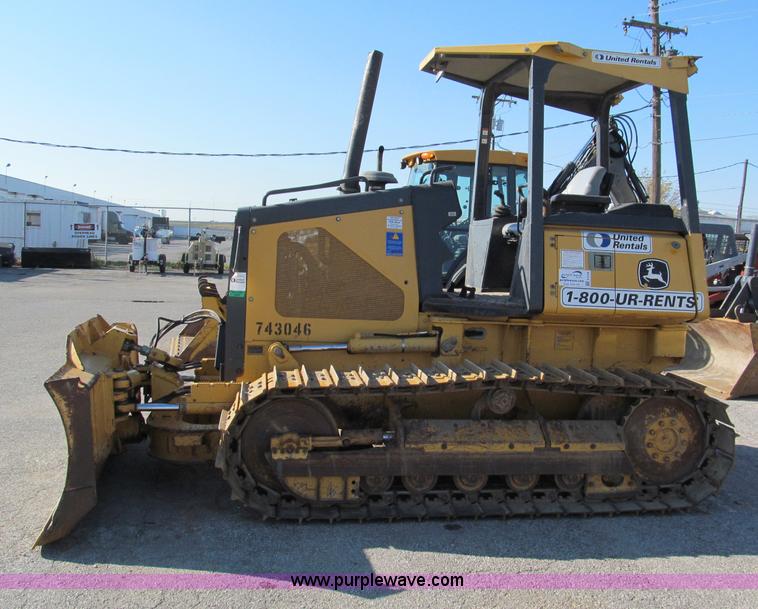 image for item E5728 2005 John Deere 550J LT dozer
