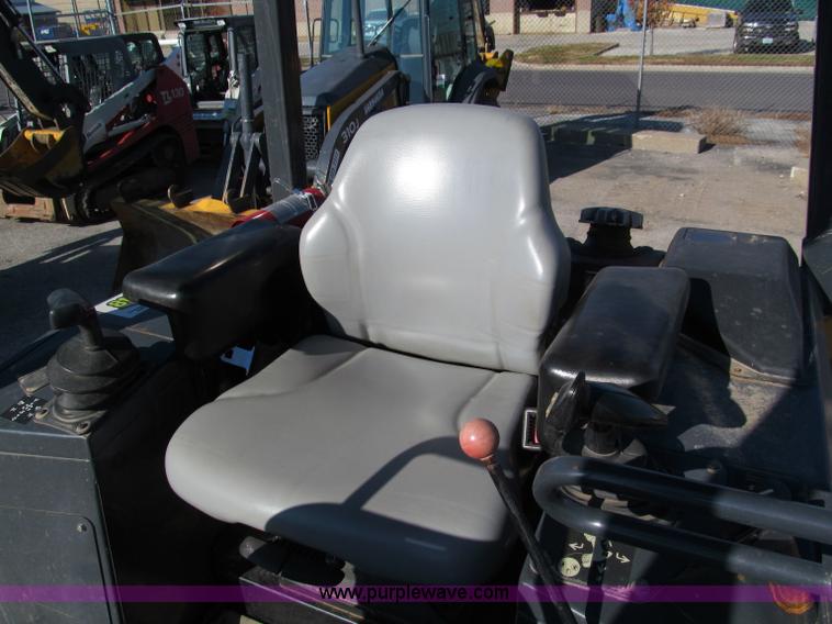 image for item E5728 2005 John Deere 550J LT dozer