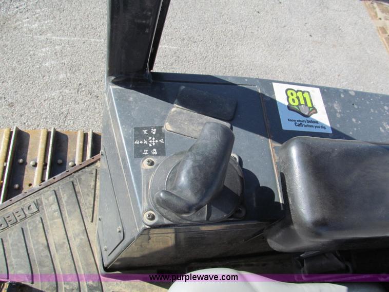 image for item E5728 2005 John Deere 550J LT dozer