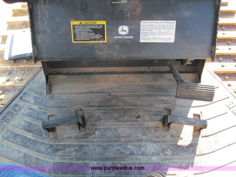 image for item E5728 2005 John Deere 550J LT dozer