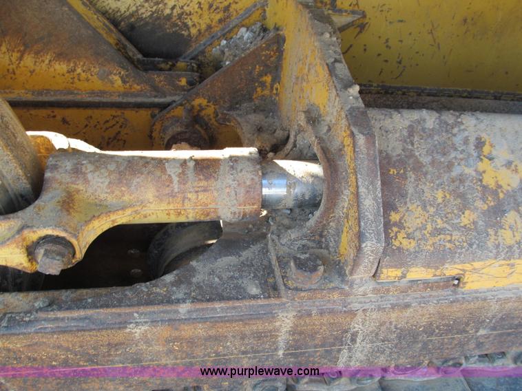 image for item E5728 2005 John Deere 550J LT dozer