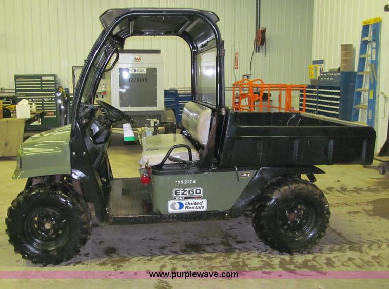 image for item E6001 2007 EZ-GO STS utility vehicle