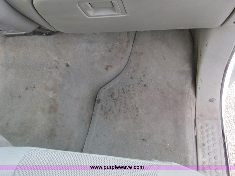 image for item F4003 2004 Ford F250 XLT Super Duty SuperCab pickup truck