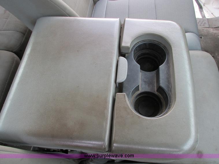 image for item F4003 2004 Ford F250 XLT Super Duty SuperCab pickup truck